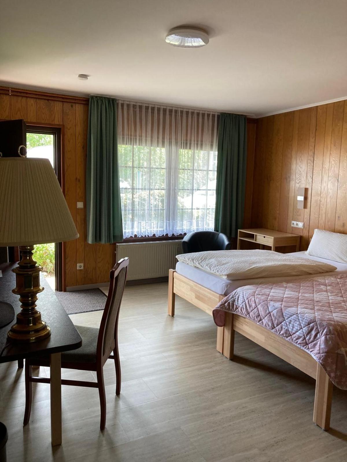 Motel Teterow Eksteriør bilde